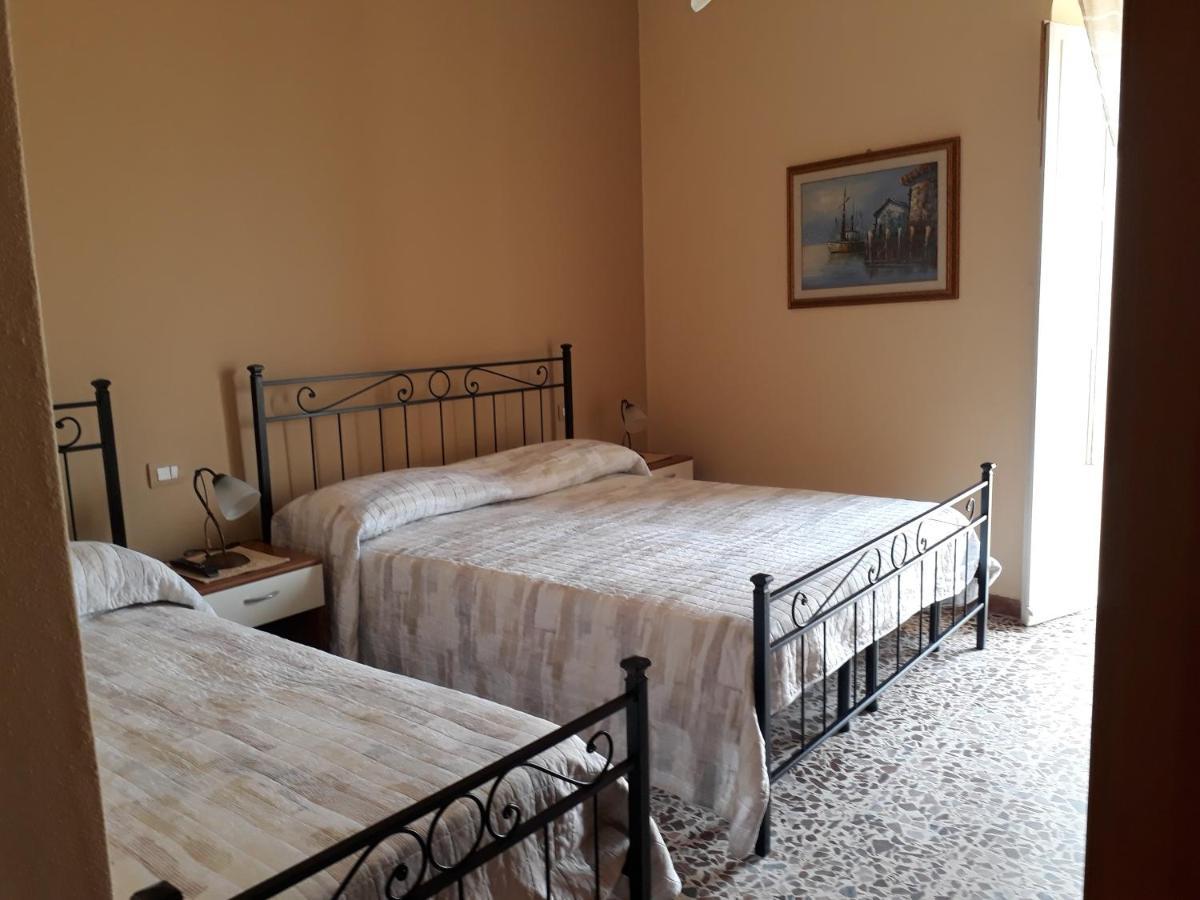 Bed and Breakfast L'Antico Faro à Castelsardo Extérieur photo