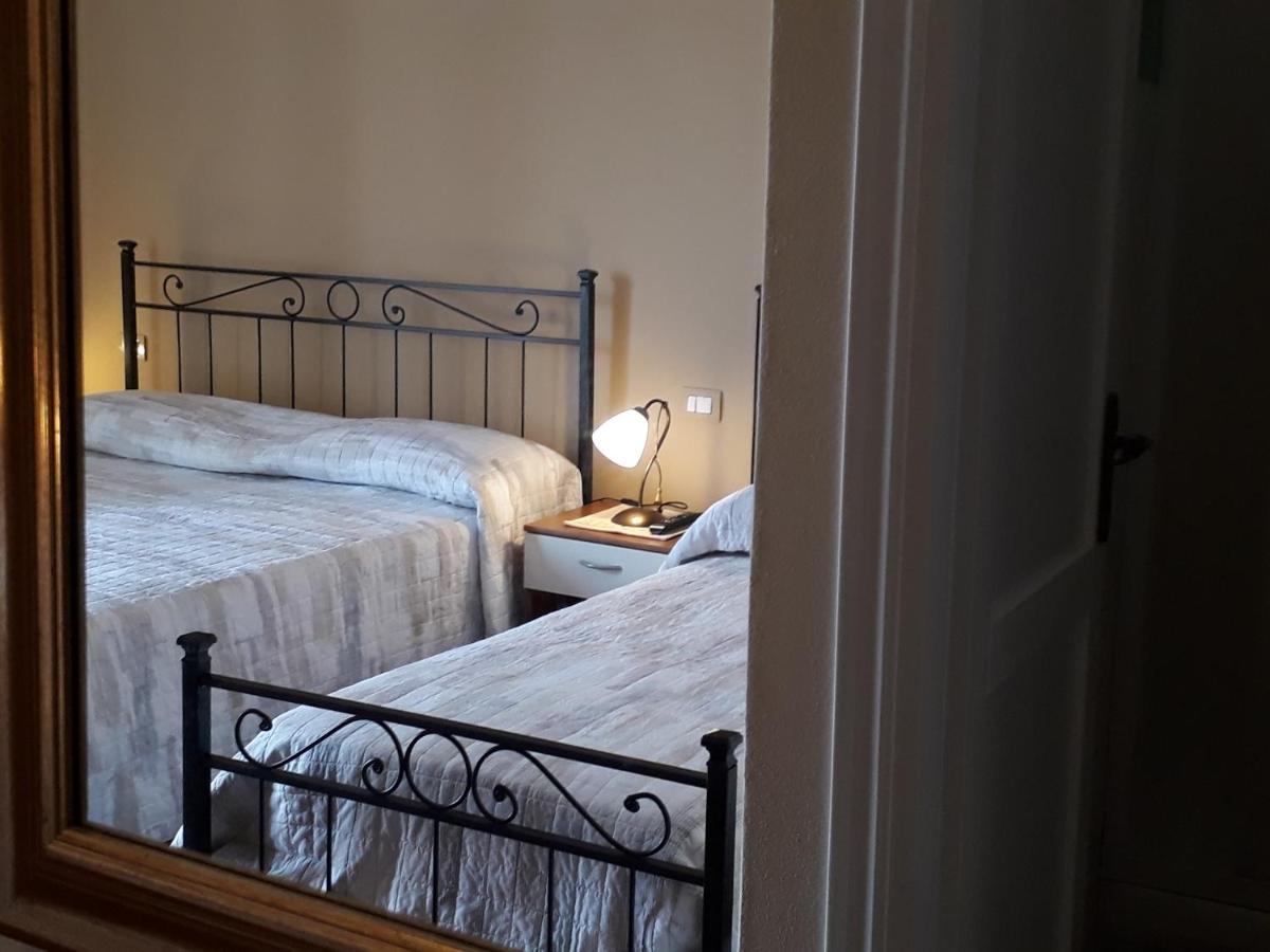Bed and Breakfast L'Antico Faro à Castelsardo Extérieur photo